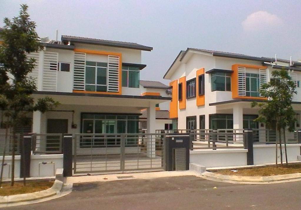 ENDLOT 2 STOREY HOUSE HILLPARK PINES PUNCAK ALAM