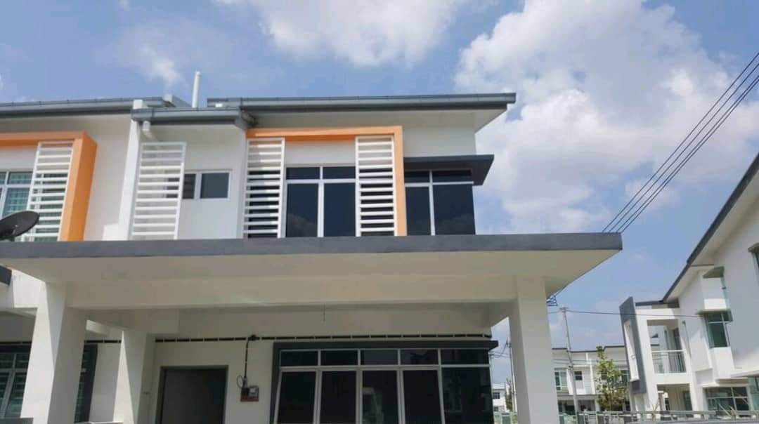 ENDLOT 2 STOREY HOUSE HILLPARK PINES PUNCAK ALAM - photo 2