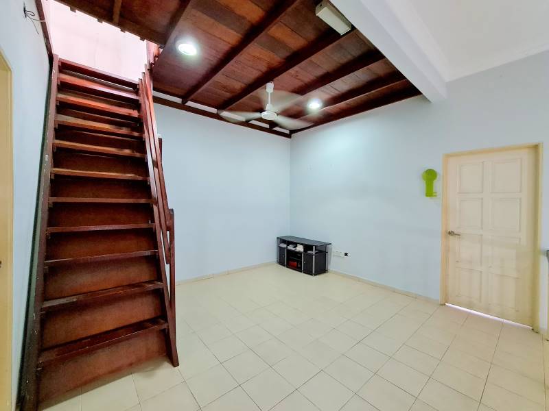 RENOVATED 2 STOREY TMN PUNCAK SAUJANA, KAJANG - photo 10