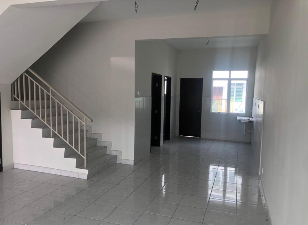 2 STOREY HILLPARK MAPEL, PUNCAK ALAM - photo 2