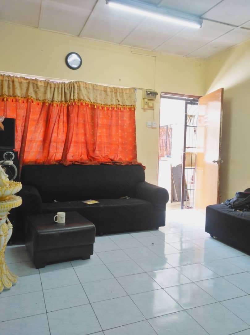 FLAT TAMAN PINGGIRAN BATU CAVES