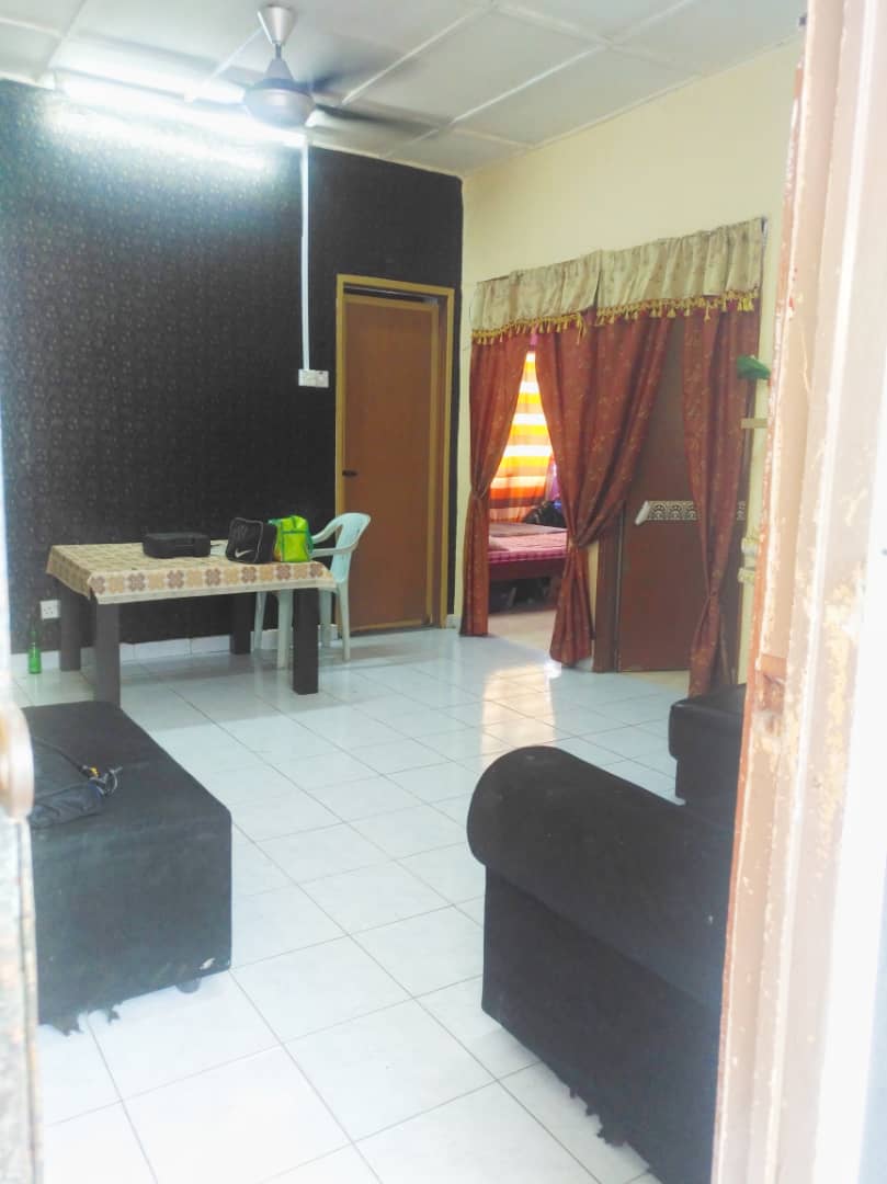 FLAT TAMAN PINGGIRAN BATU CAVES - photo 2