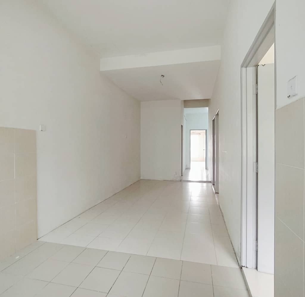 FREEHOLD, 1 STOREY TERRACE TELUK PANGLIMA GARANG - photo 6