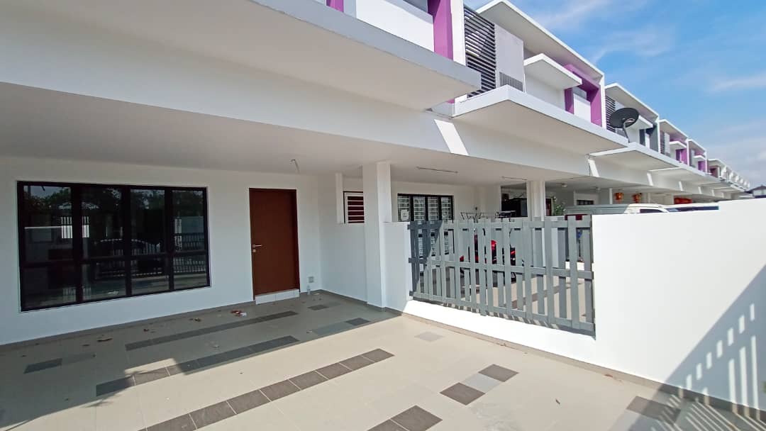 FREEHOLD, 2 STOREY ALBIDA PRECINCT 17 SETIA ALAM - photo 2