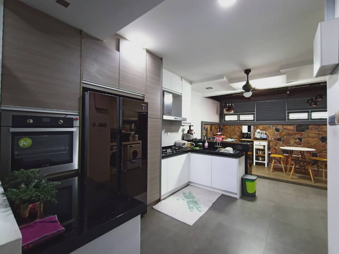 FULLY FURNISHED N RENOVATED 2 STOREY SEKSYEN 8 - photo 4