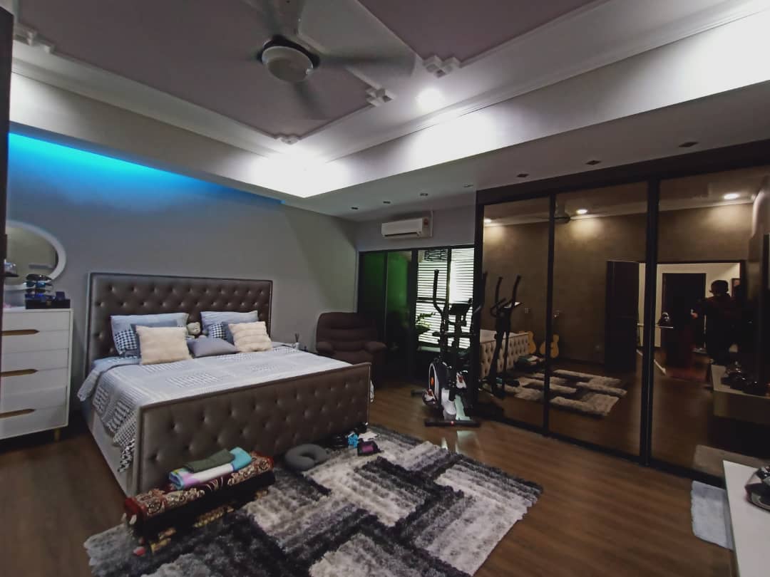 FULLY FURNISHED N RENOVATED 2 STOREY SEKSYEN 8 - photo 9