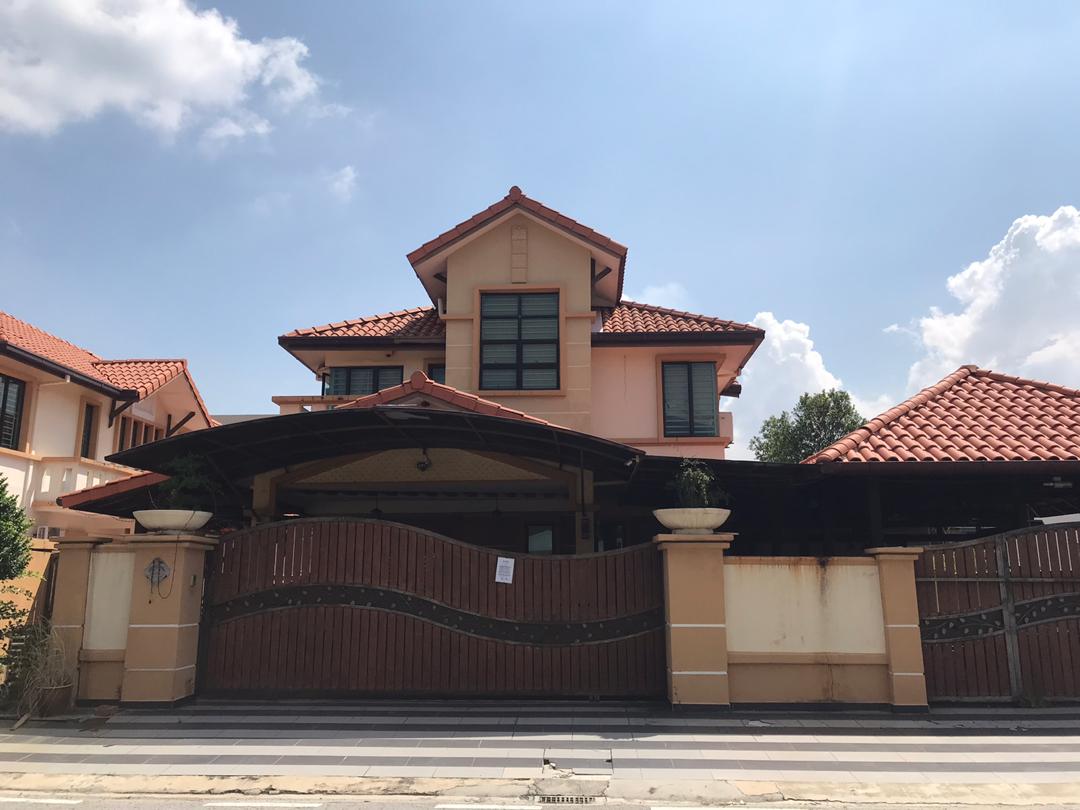 2 STOREY BUNGALOW END LOT AT AMAN PERDANA, KLANG