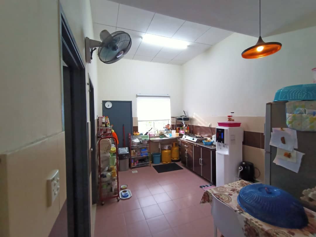 FREEHOLD, 1 STOREY ENDLOT AT SUNGAI PINANG KLANG - photo 8