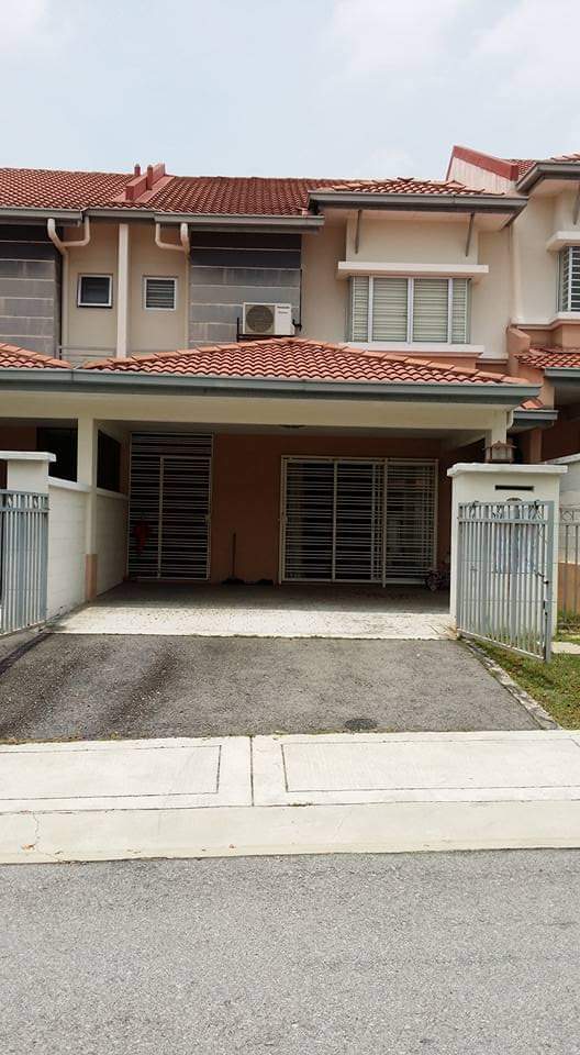 RENOVATED 2 STOREY SUNWAY ALAM SURIA SEKSYEN U10