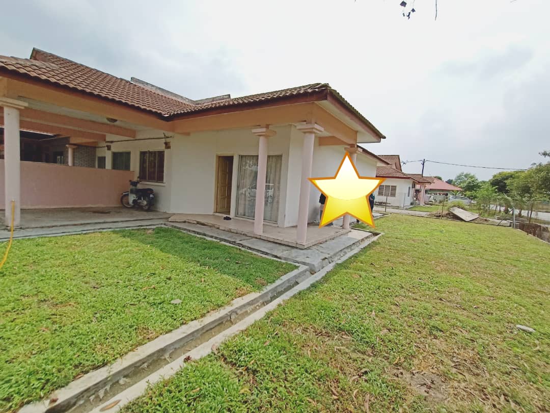 CORNER LOT, 1 STOREY HOUSE AT ALAM PERDANA - photo 2