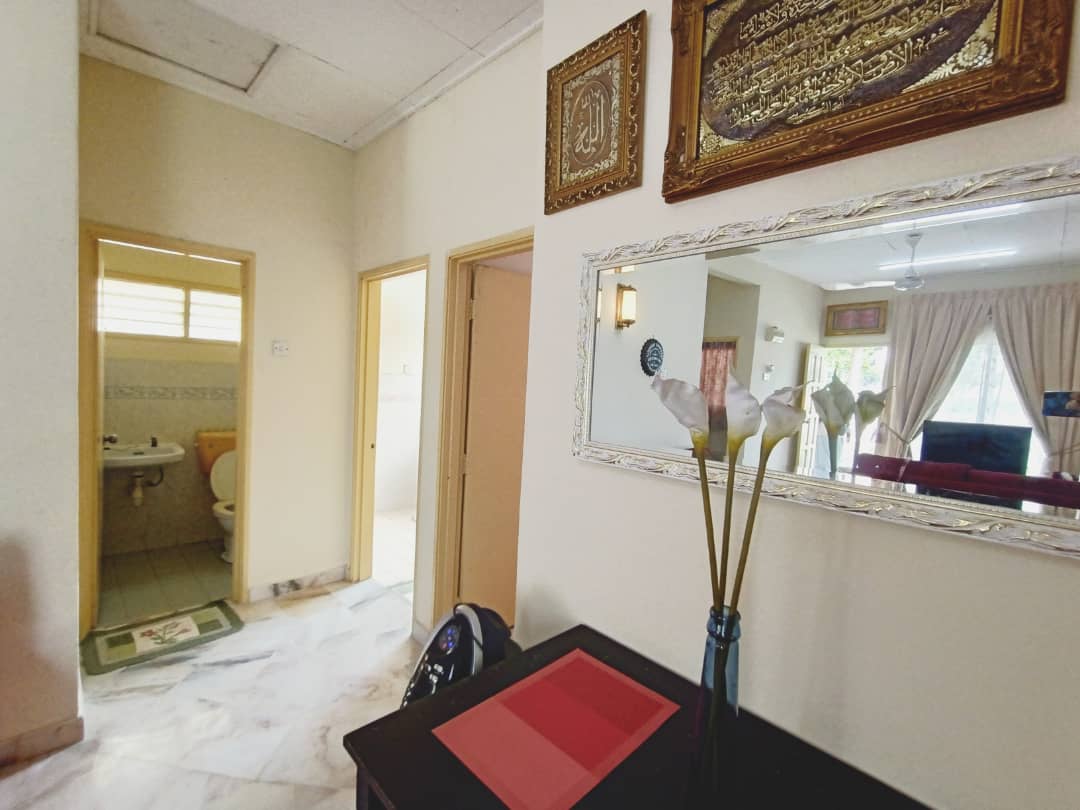 CORNER LOT, 1 STOREY HOUSE AT ALAM PERDANA - photo 8
