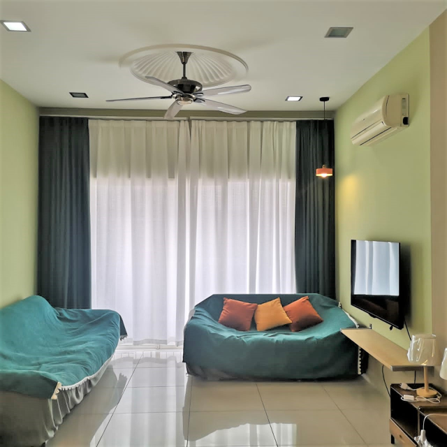 Endah Promenade Sri Petaling735sqft 2r1b FF RM1750
