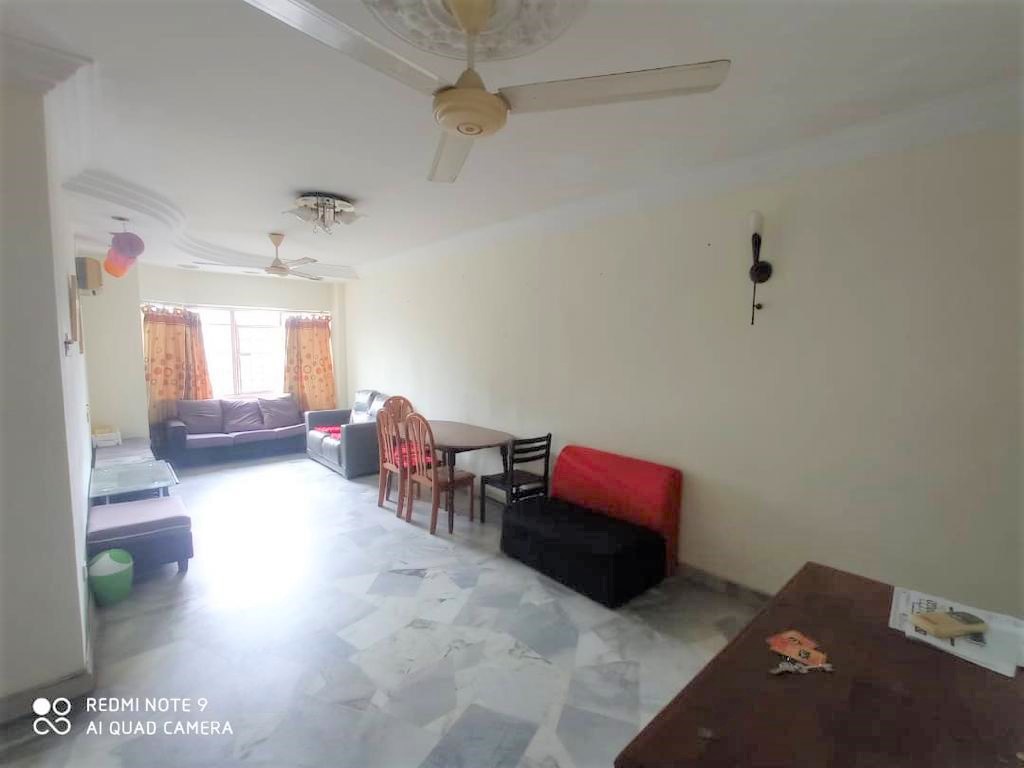 Danau Impian 950sqft 3R2B1C FF RM1600