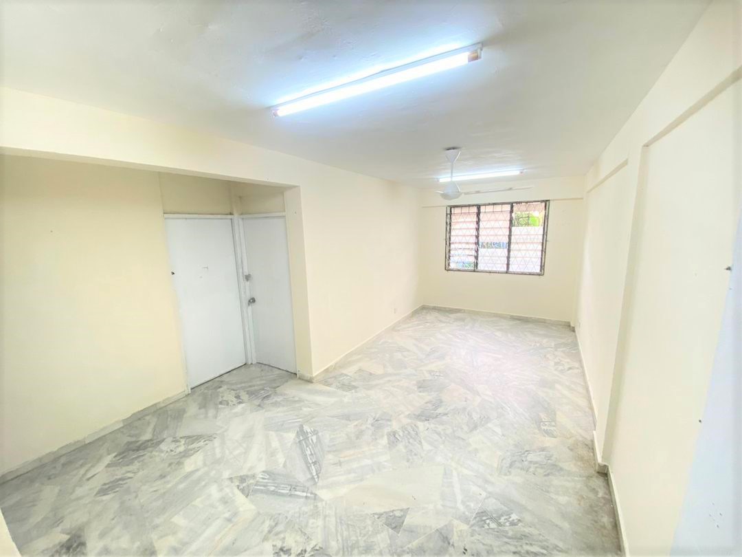 Flat Taman Bukit Angkasa 750 3R2B1C PF RM1200