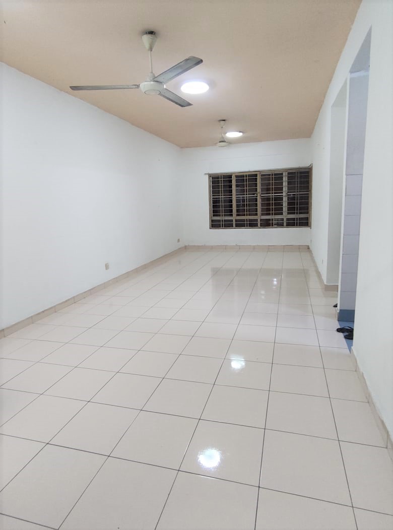 Pangsapuri Melur 1100 3R2B1C PF RM1400