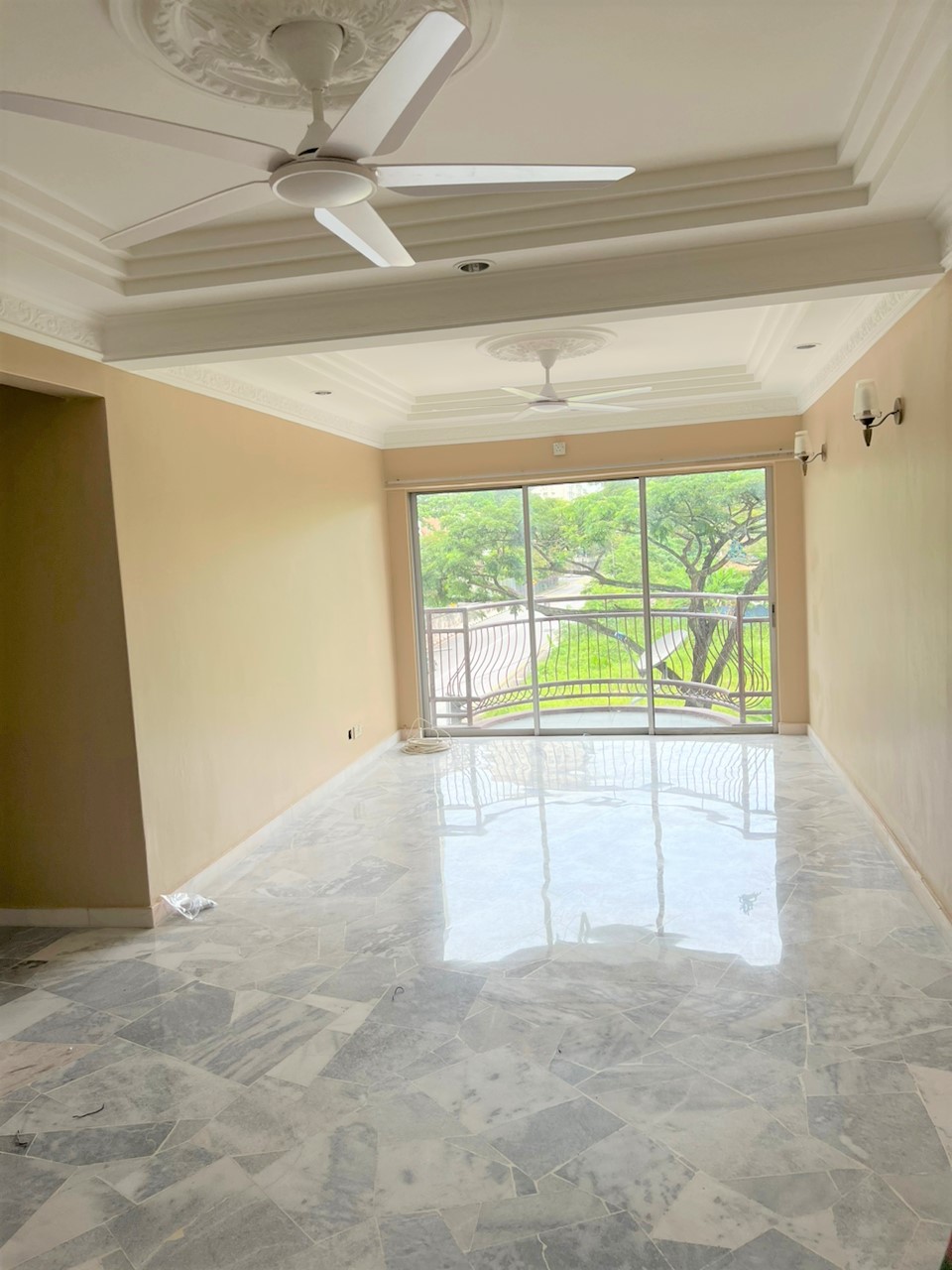 Abadi Indah 950 3R2B1C PF RM1350