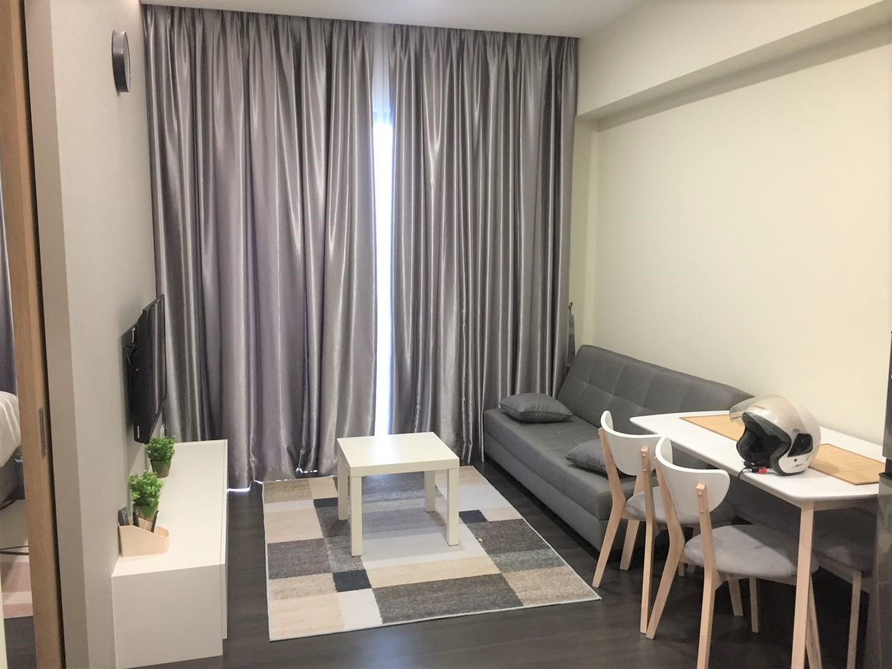 28 Boulevard 450 Studio 1B1C FF RM1800