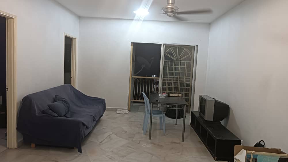 W0362 Desa View Towers 1050 4R2B1C PF RM1300