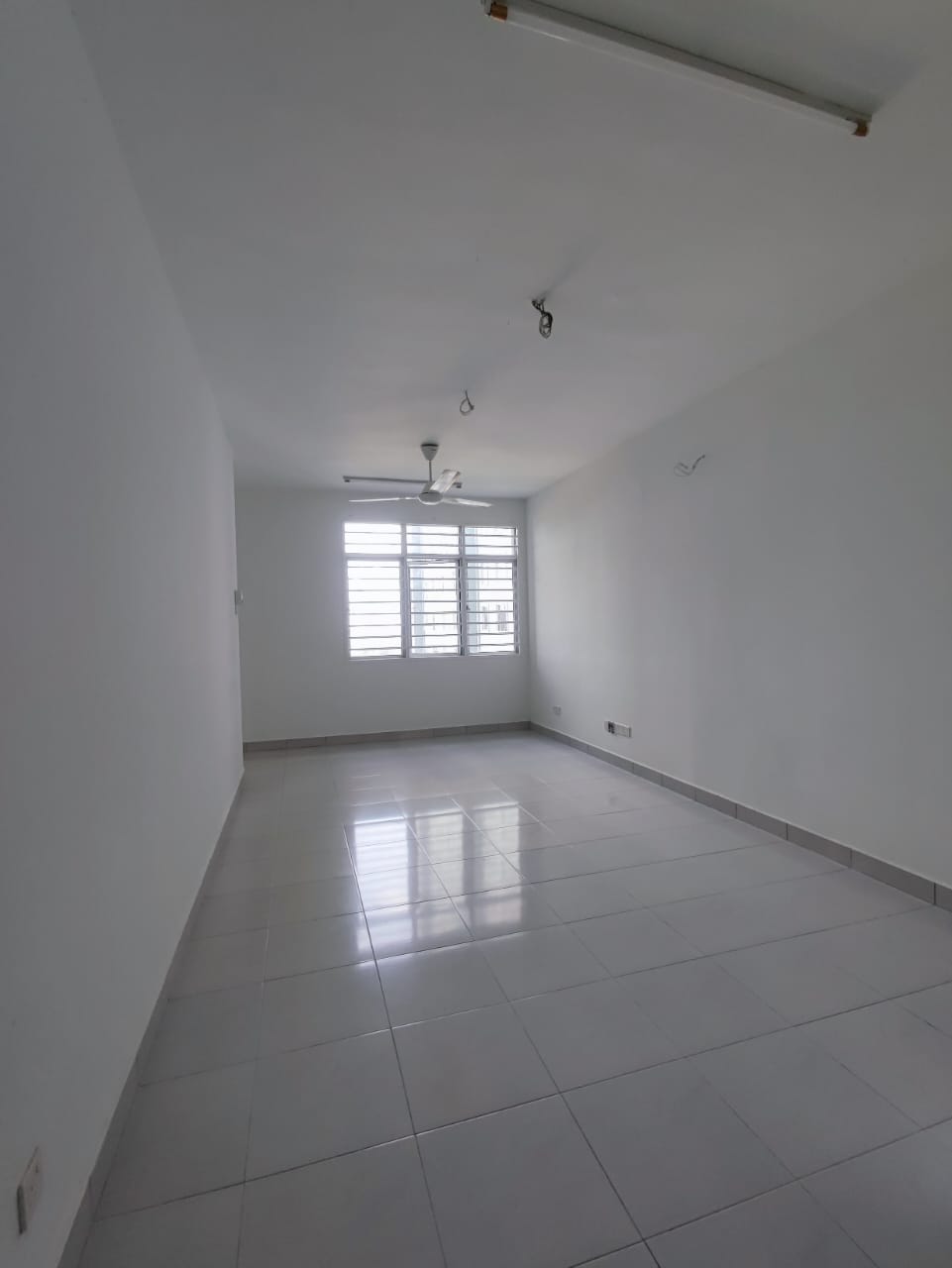 W0454 Impiana Sky Residensi 850 3R2B1C PF RM1000