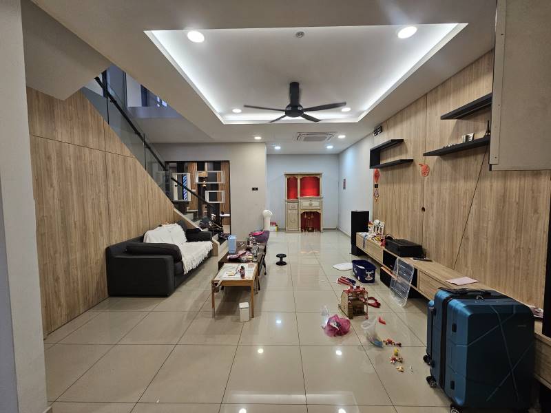 Kajang East 2 Sty Corner Renovation Unit - photo 2