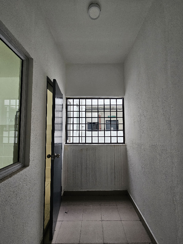 Suria Mewah Resident Sale, 4 Room 2 Bath 2 Parking 1000Sqft - photo 8