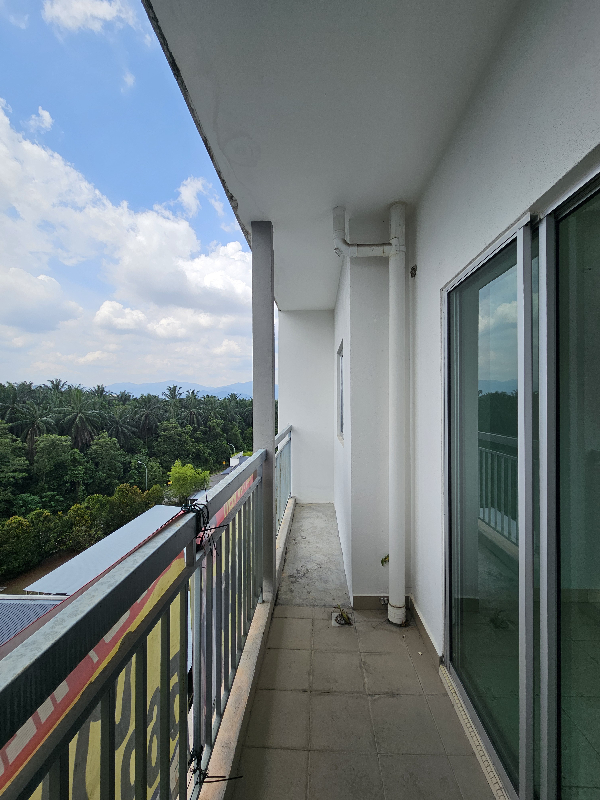 Suria Mewah Resident Sale, 4 Room 2 Bath 2 Parking 1000Sqft - photo 11