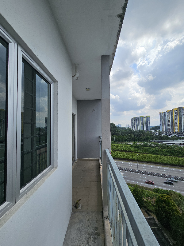 Suria Mewah Resident Sale, 4 Room 2 Bath 2 Parking 1000Sqft - photo 12