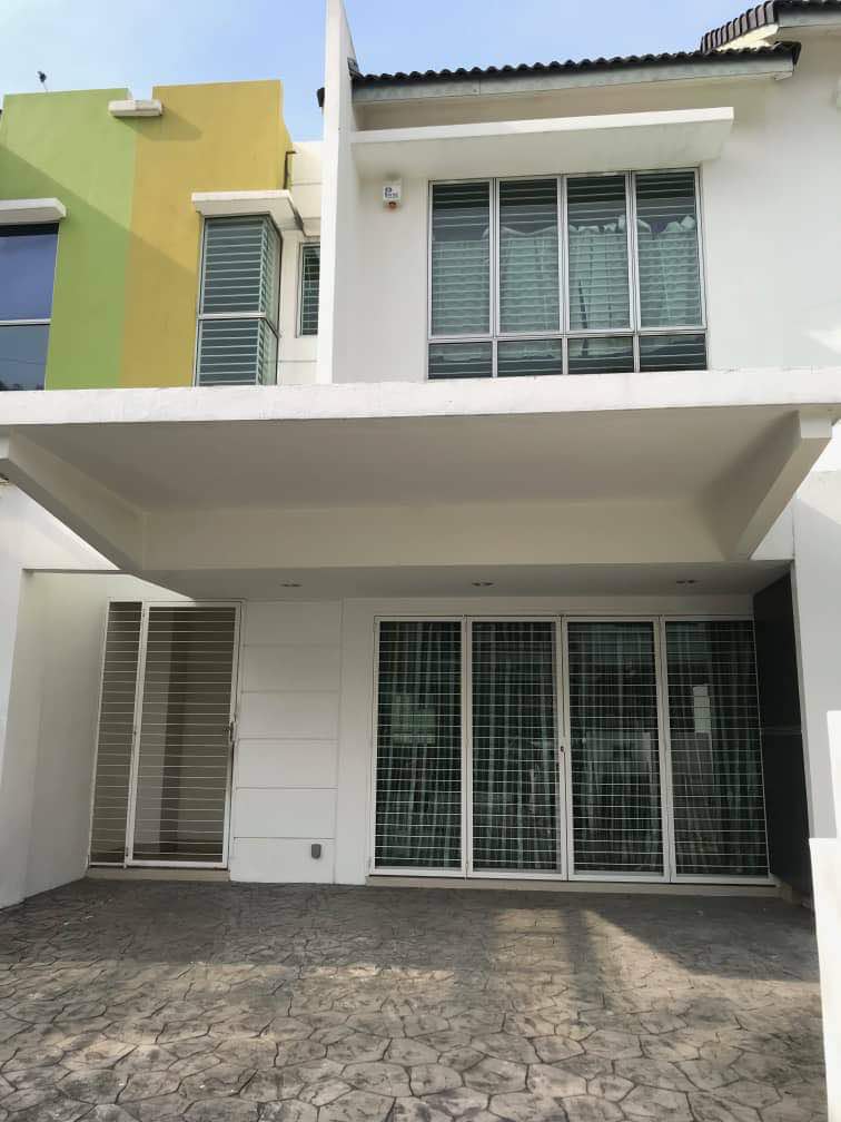2,5 Storey House, The Oasis, Alam Damai - photo 1