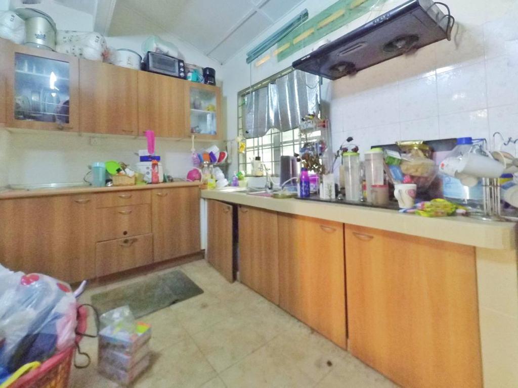 Double Storey Terrace House, Taman Rasmi Jaya - photo 4