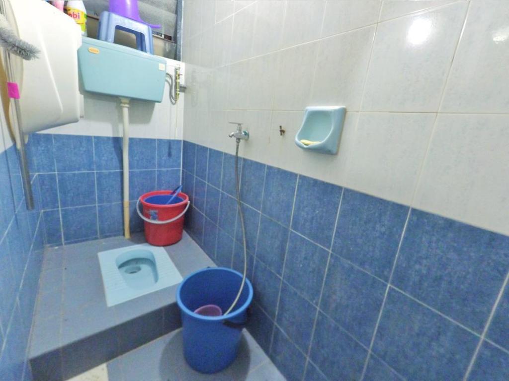 Double Storey Terrace House, Taman Rasmi Jaya - photo 6