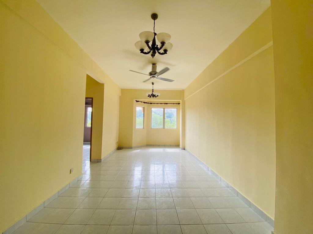 Oakleaf Park Condominium, Ampang Selangor - photo 2