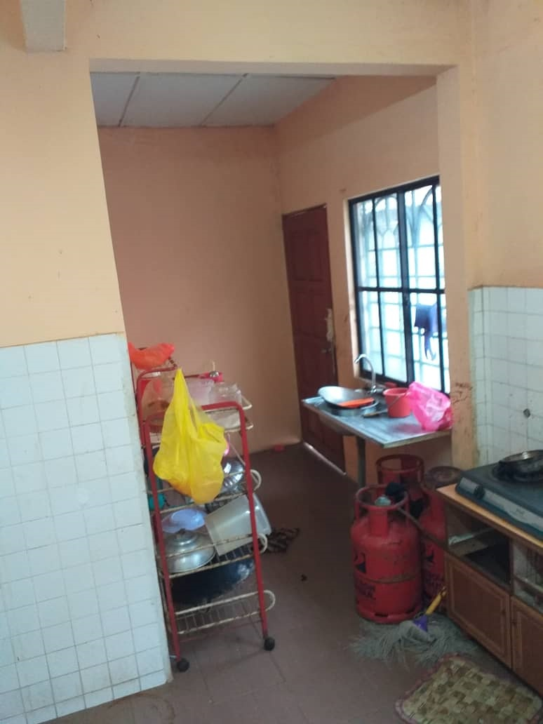 DOUBLE STOREY HOUSE COUNTRY HOMES RAWANG, GOMBAK - photo 4