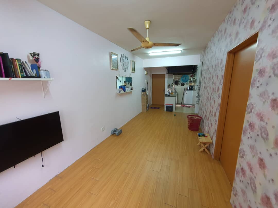 Apartment Taman Tropika Kampung Sungai Tangkas - photo 3