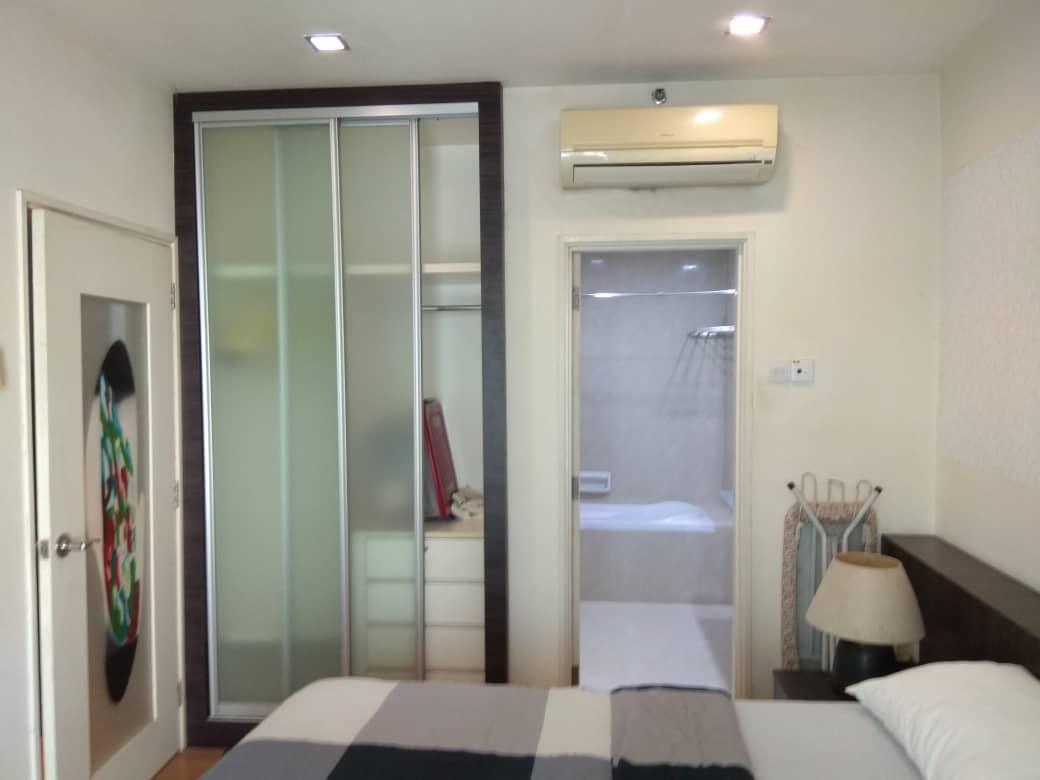 Parkview Serviced Apartment - photo 2