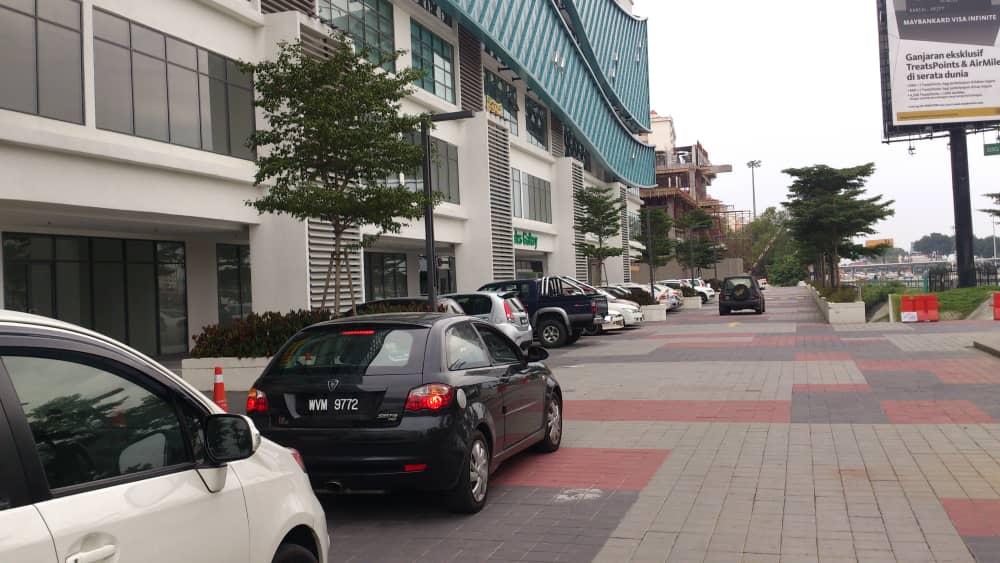 One South Mall Office - photo 6