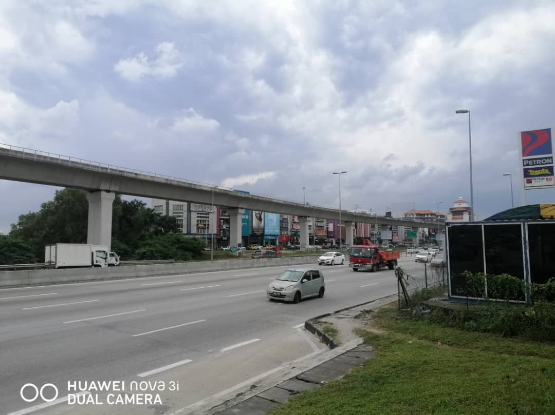 Pusat Perdagangan One Puchong - photo 4