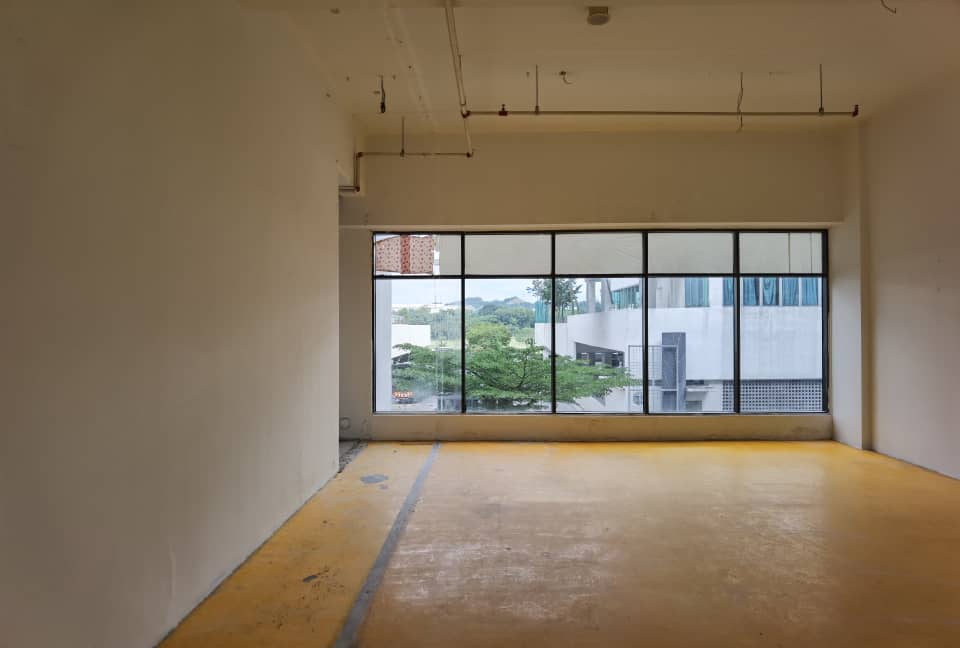 One South Mall Office - photo 2