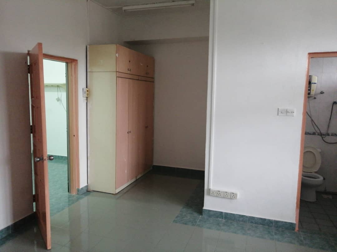 Taman University Indah Double Storey Sri Kembangan - photo 3
