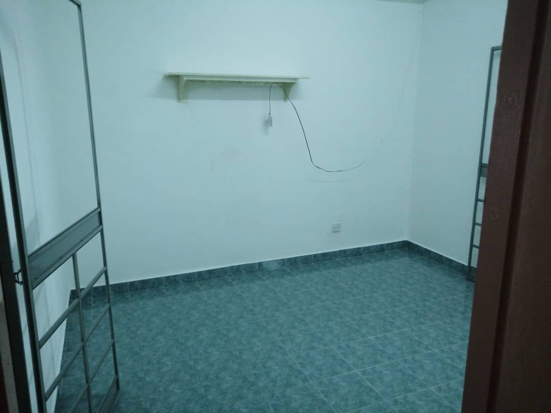Taman University Indah Double Storey Sri Kembangan - photo 6