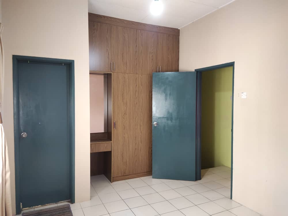 Taman Tasik Puchong Double Storey House - photo 3