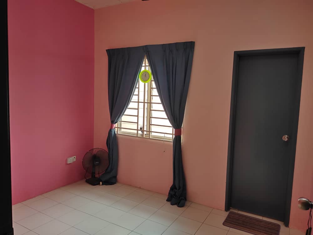 Taman Tasik Puchong Double Storey House - photo 4