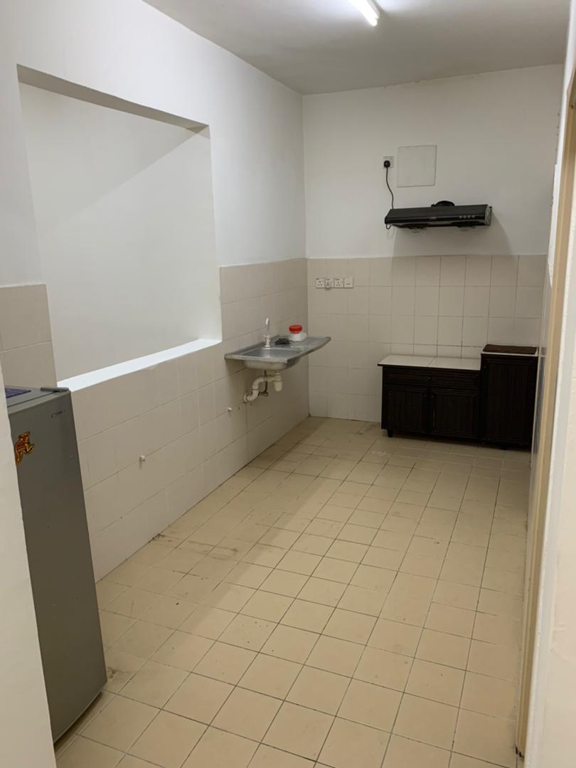Aman Heights Condominium Bukit Serdang - photo 2