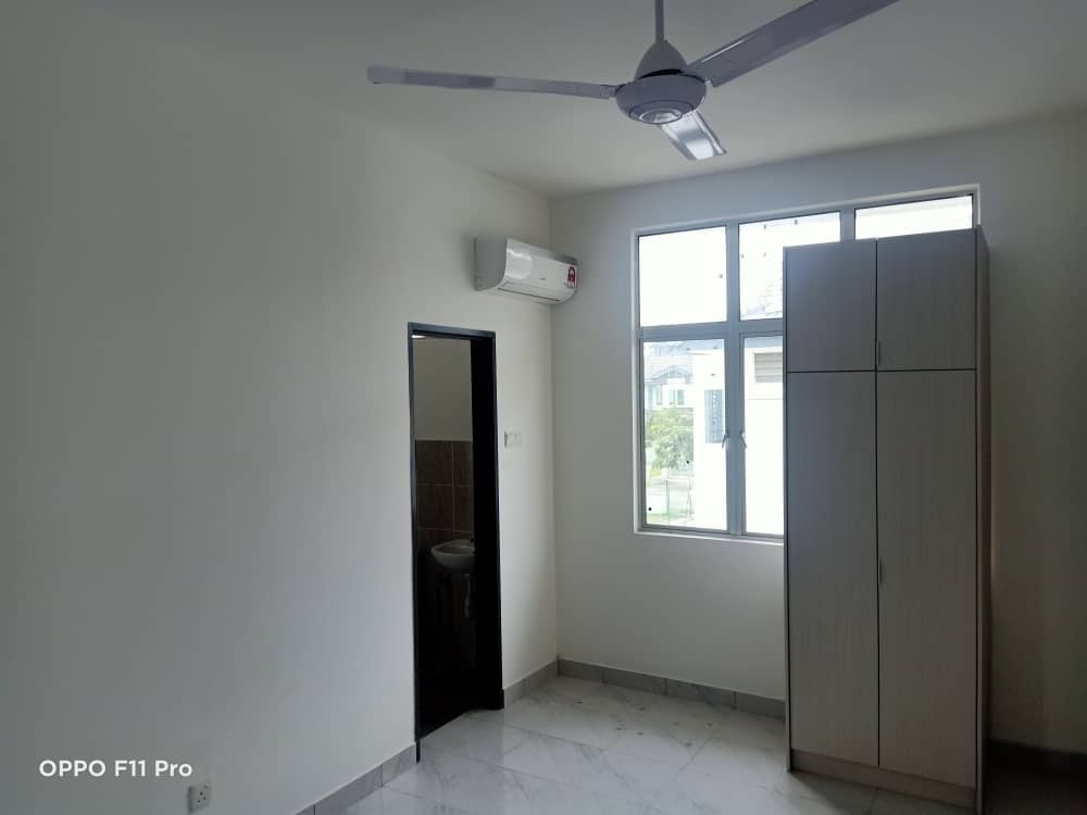 Idaman Warisan Double Storey Puncak Alam - photo 4