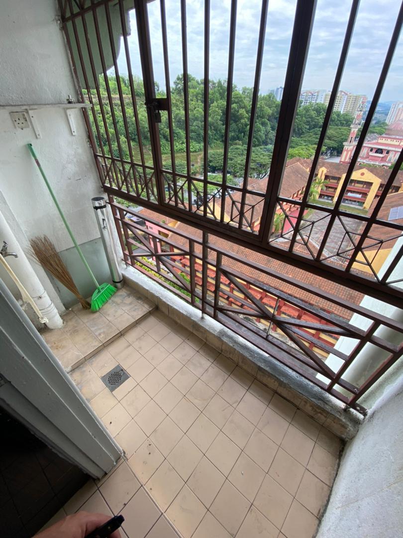 Winner Court B Apartmemt Taman Desa Petaling - photo 8