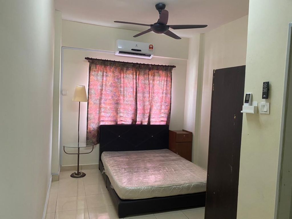 Suria Tropika Apartment Seri Kembangan - photo 4