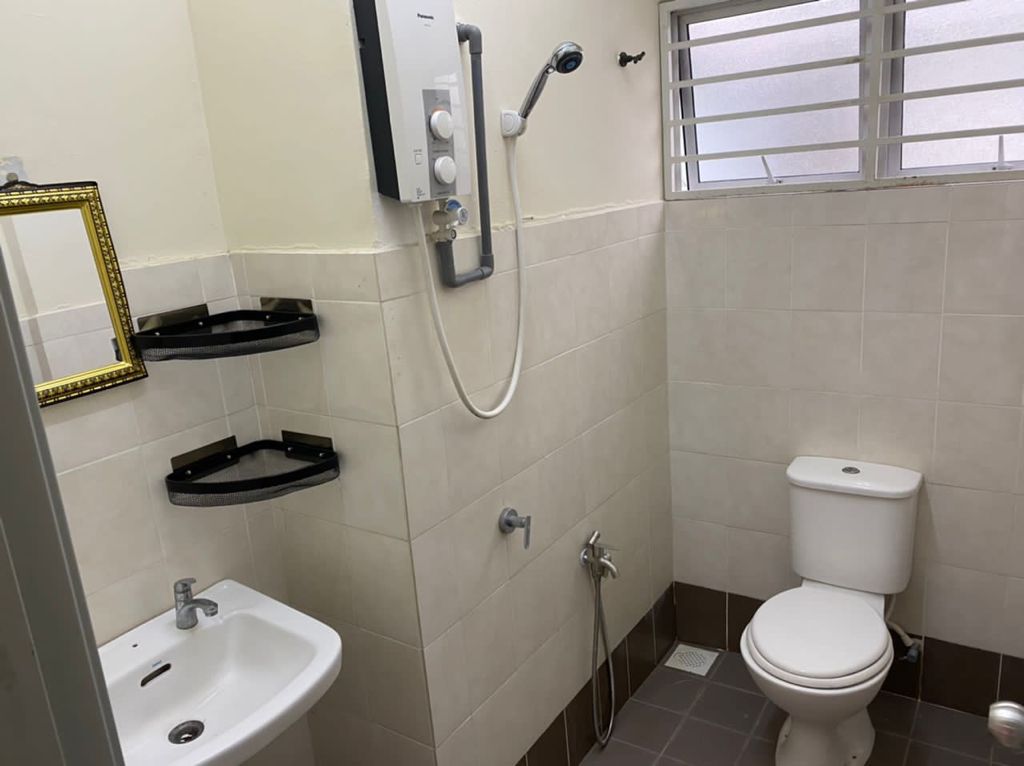 Suria Tropika Apartment Seri Kembangan - photo 9