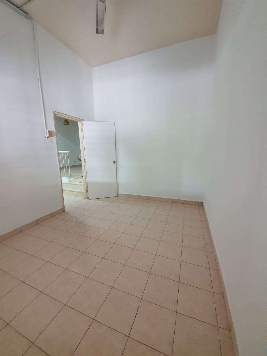 Taman Sungai Besi Indah Town House - photo 8