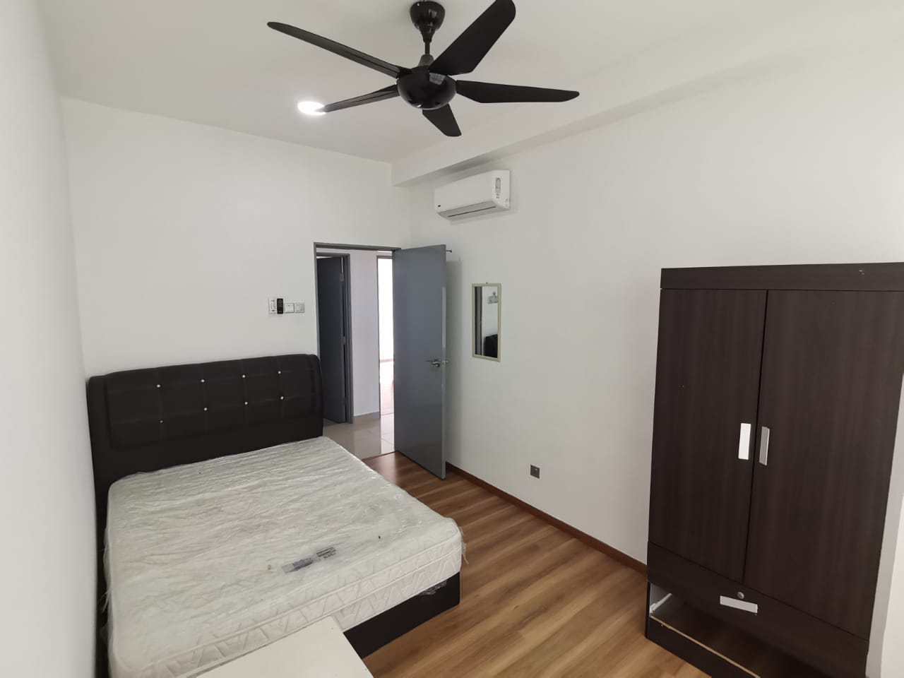 Amerin Residence Taman Impian Indah - photo 3