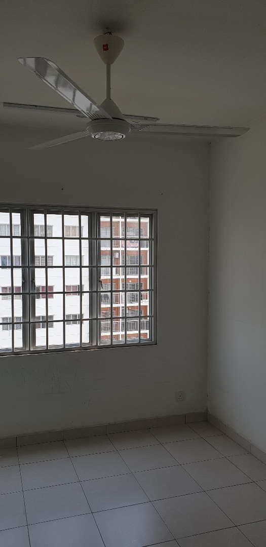 Suria Permai Taman Putra Permai Seri Kembangan - photo 3