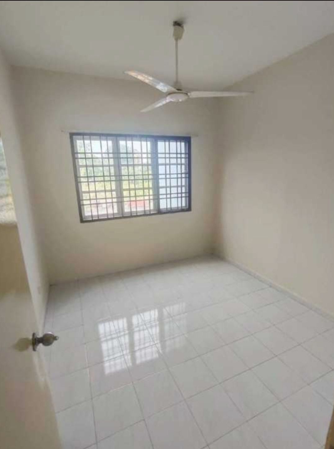 Pangsapuri Salvia Apartment, Kota Damansara - photo 3